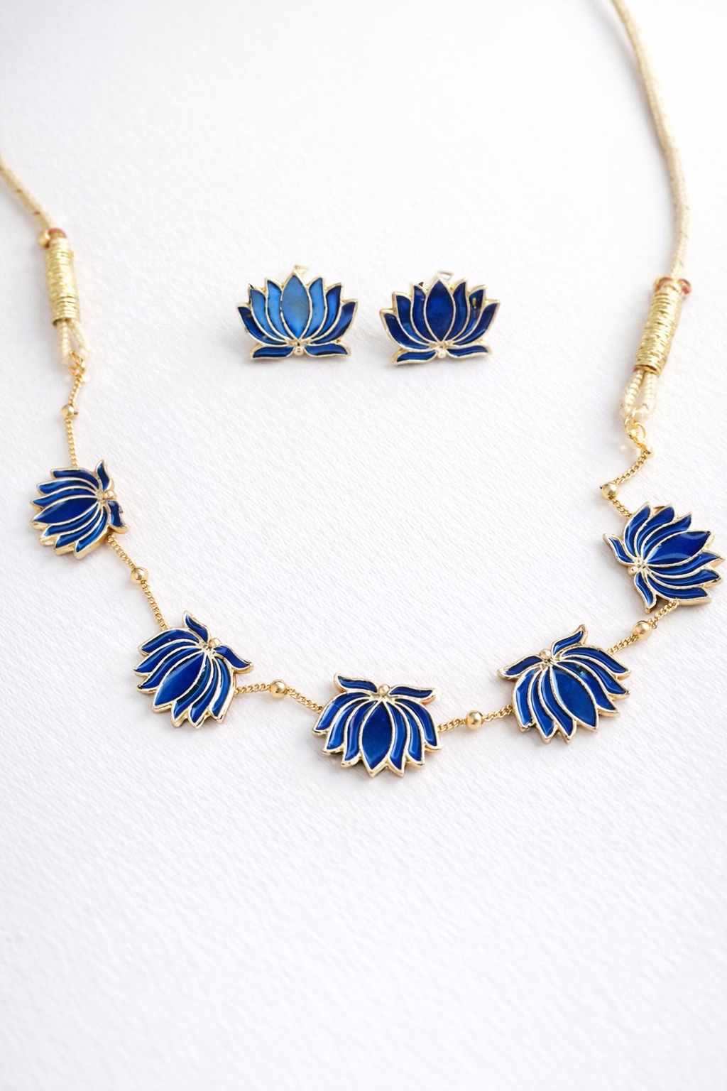 Gorgeous Lotus Necklace with Lotus Studs